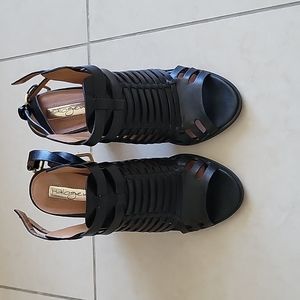 Halogen black sandals